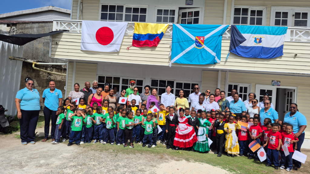 Embajada de Japón visitó el CDI Piknini Kaana, reconstruido con su apoyo tras el huracán Iota