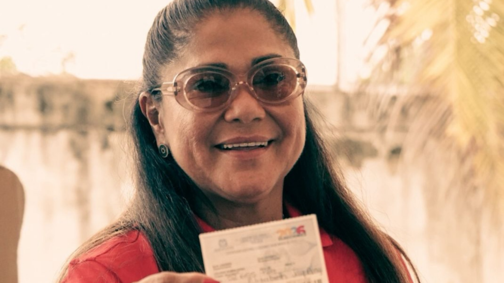 Jay-Pang asegura su continuidad en la Cámara de Representantes