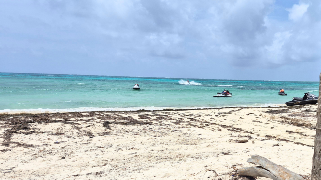 Temporada vacacional: Capitanía de Puerto reitera exigencia de elementos de seguridad durante actividades marítimas