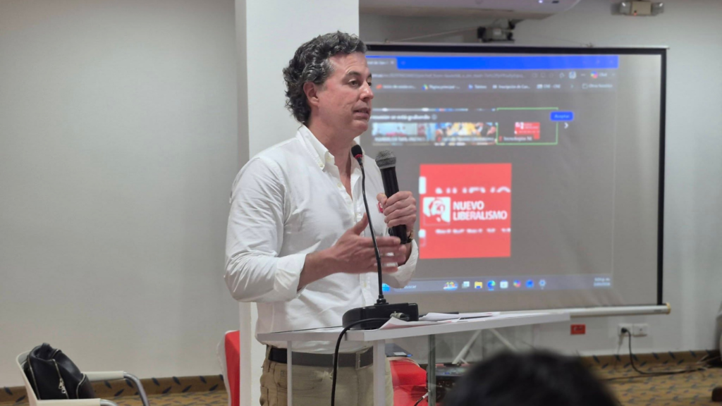 “Panamá recibe cerca de 17 millones de dólares al año por el espacio aéreo sanandresano”: Juan Manuel Galán
